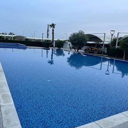 Stunning 2 Bedroom Holiday Home In 5-Star Resort Trikomo Екстериор снимка